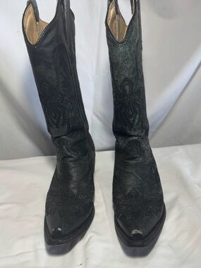 Classic Circle G  Women's Black Distressed Western Cowboy Boots